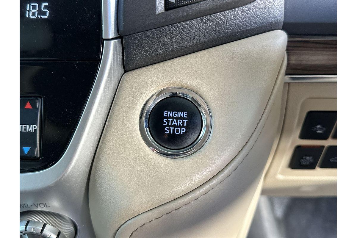 2019 Toyota Landcruiser Sahara VDJ200R