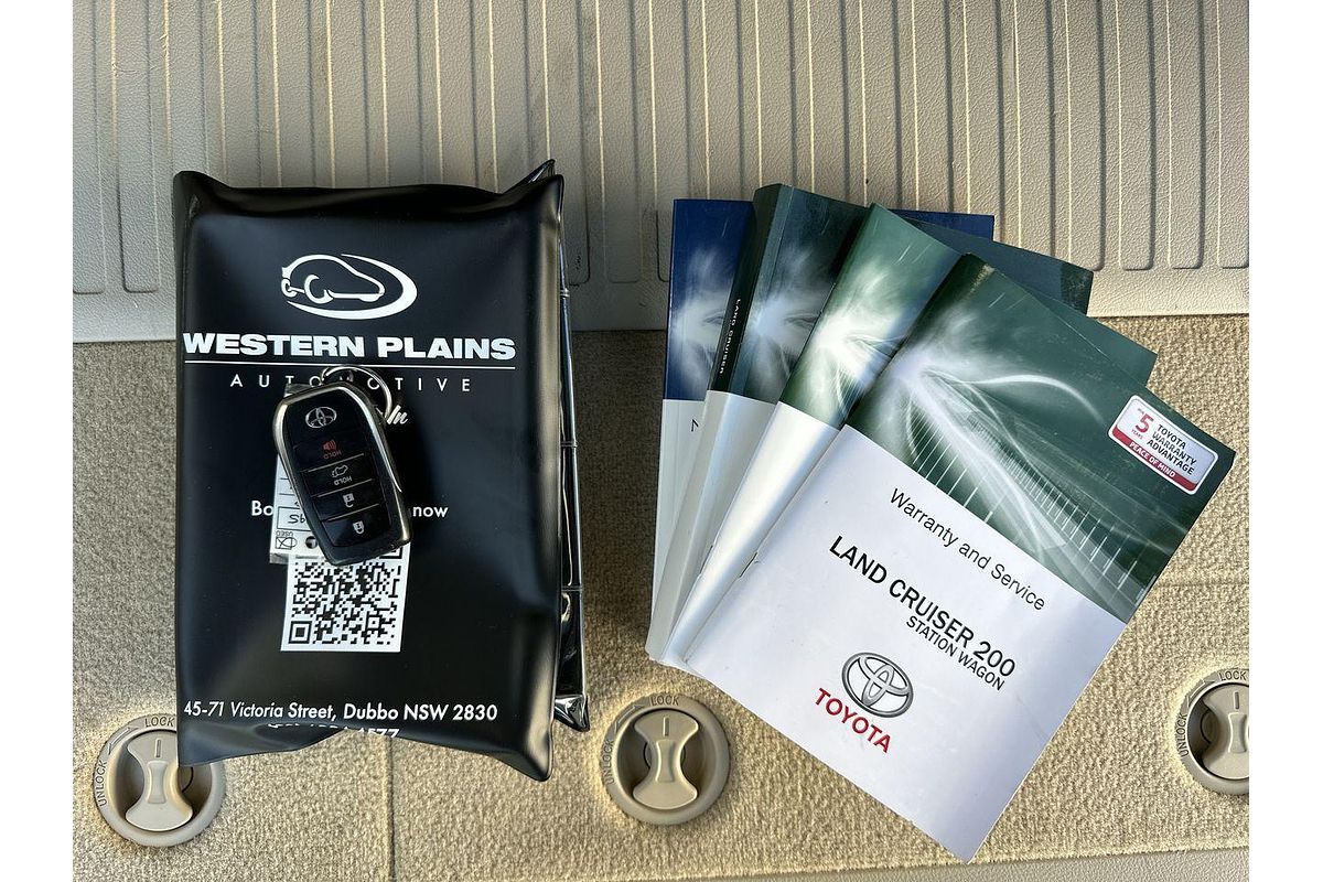 2019 Toyota Landcruiser Sahara VDJ200R