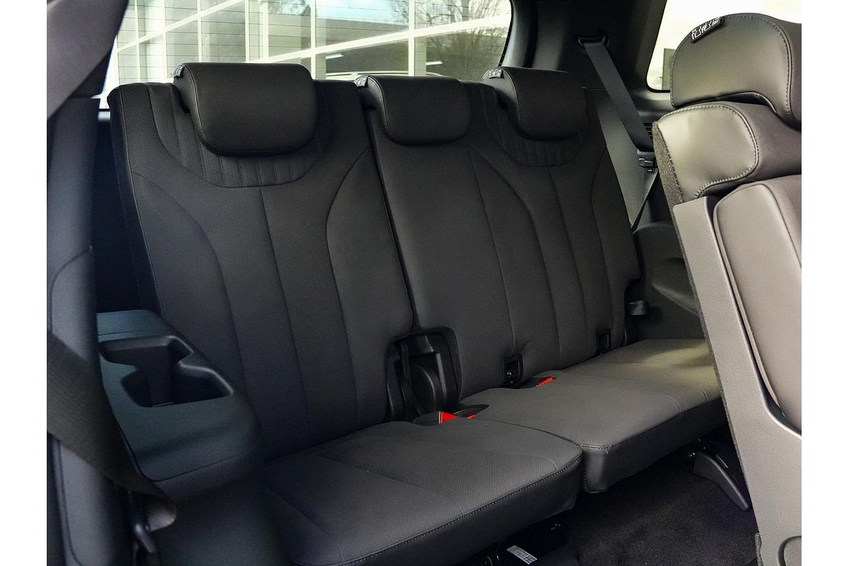2024 Hyundai Palisade Calligraphy Black Ink LX2.V5