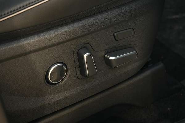 2024 Hyundai Palisade Calligraphy Black Ink LX2.V5