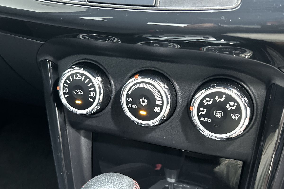 2017 Mitsubishi Lancer Black Edition CF