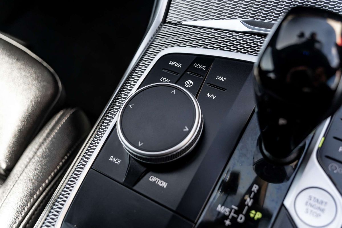 2022 BMW 3 Series 320i M Sport G20