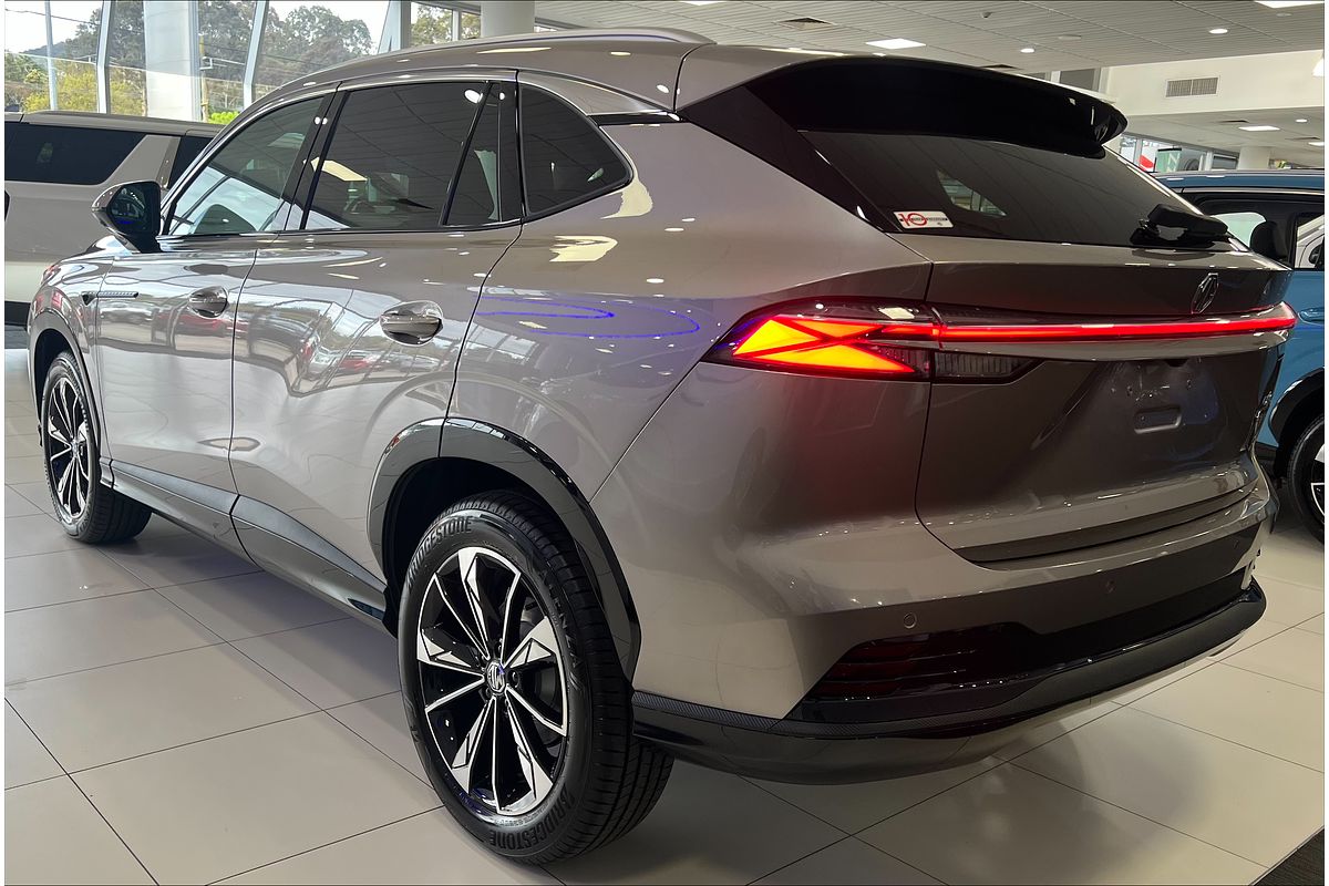 2025 MG HS Hybrid+ Essence AS33H