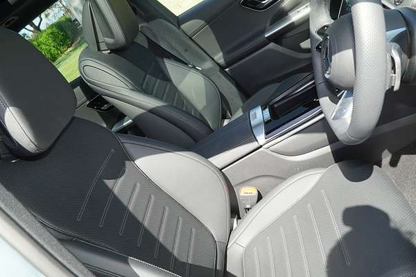 2025 Mercedes-Benz GLC-Class GLC200 X254