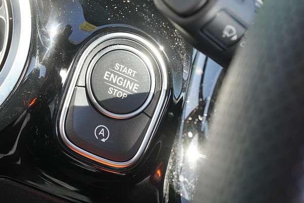 2025 Mercedes-Benz GLA-Class GLA200 H247