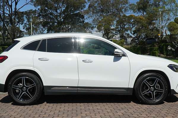2025 Mercedes-Benz GLA-Class GLA200 H247