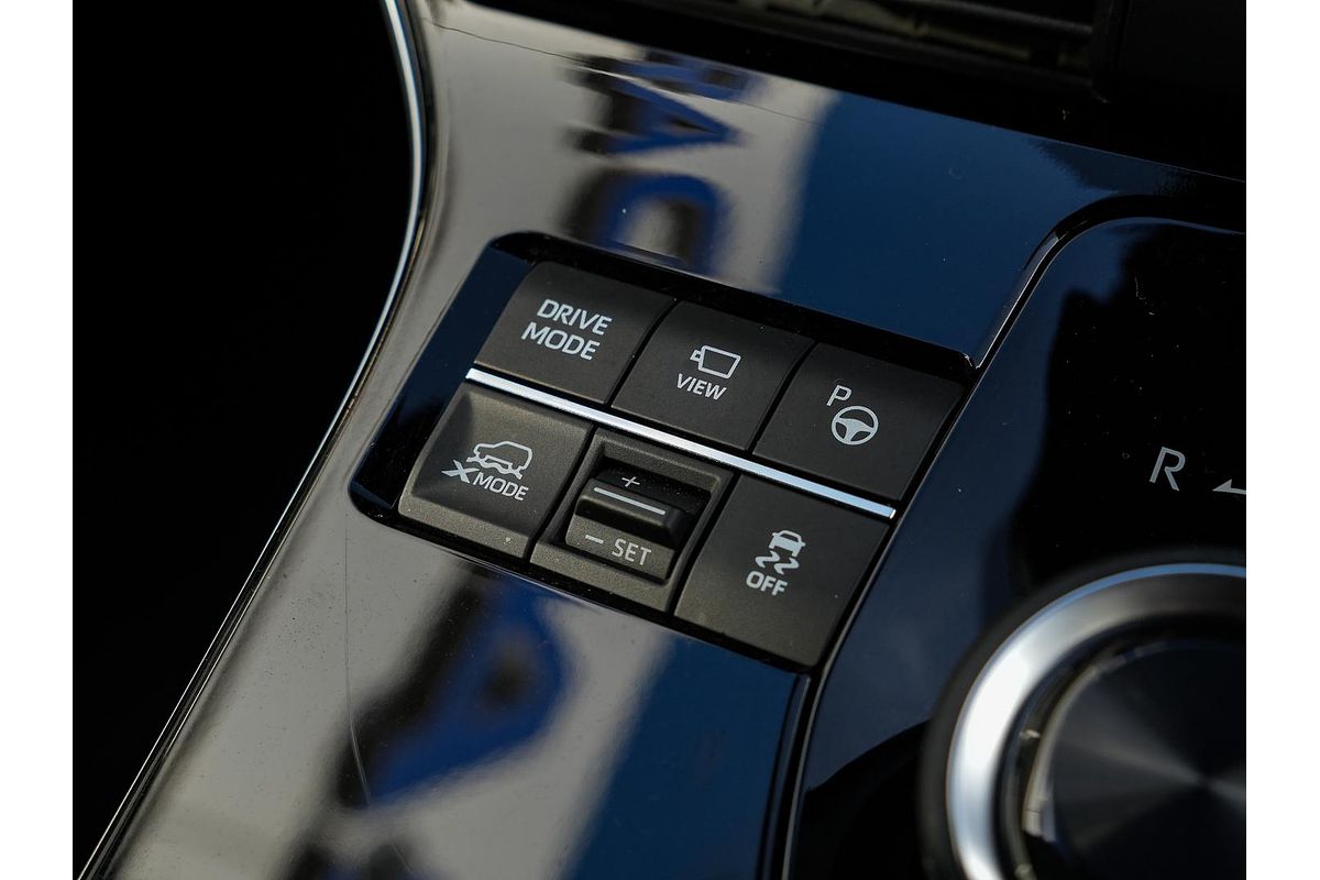 2024 Subaru Solterra AWD Touring E1-1