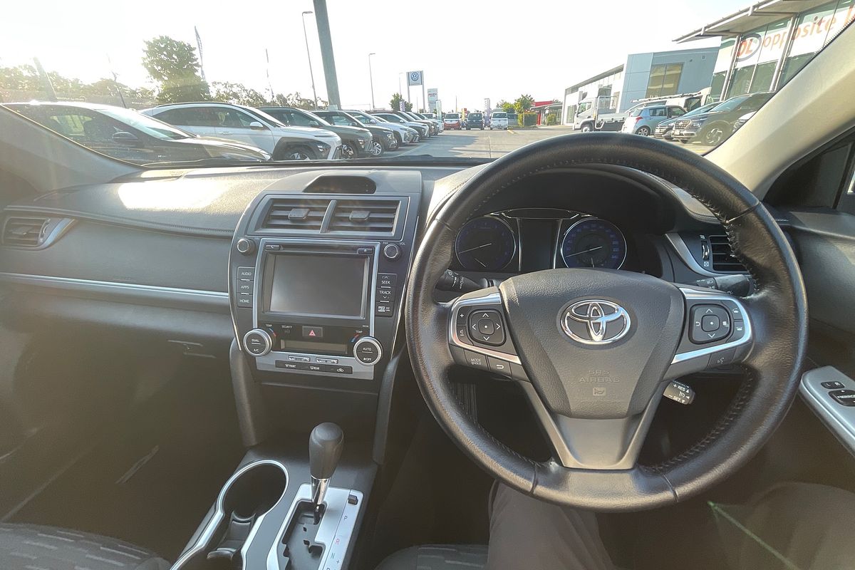 2016 Toyota Camry Atara S ASV50R