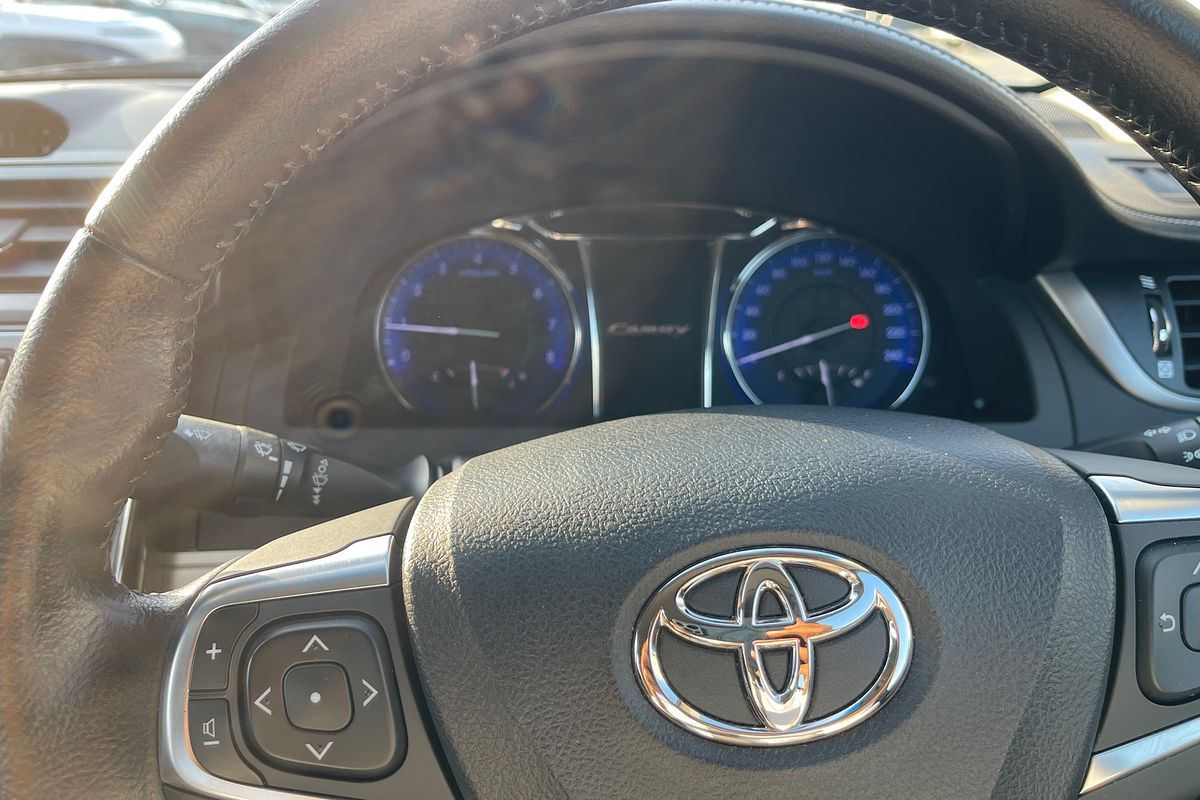 2016 Toyota Camry Atara S ASV50R