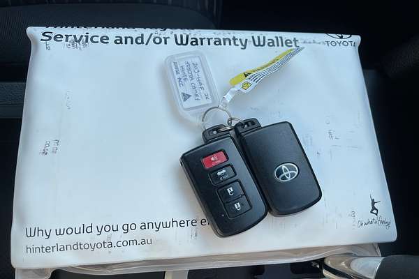 2016 Toyota Camry Atara S ASV50R