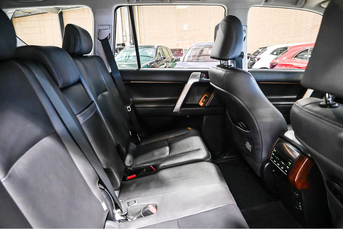 2017 Toyota Landcruiser Prado Kakadu GDJ150R