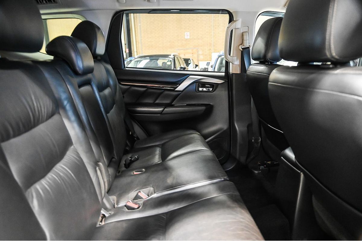 2017 Mitsubishi Pajero Sport Exceed QE