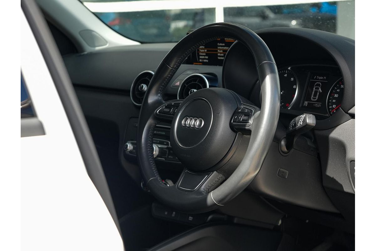 2015 Audi A1 Attraction 8X