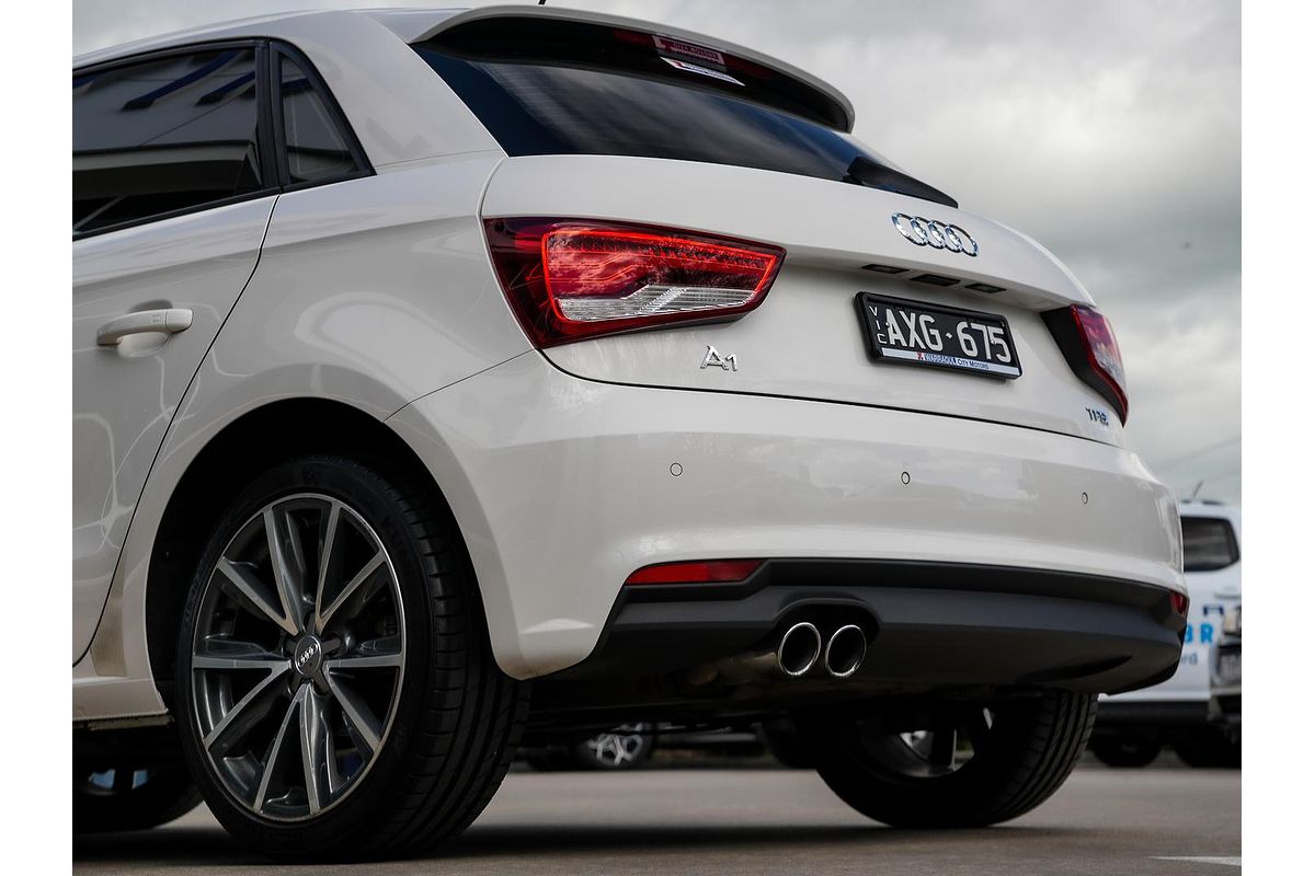 2015 Audi A1 Attraction 8X