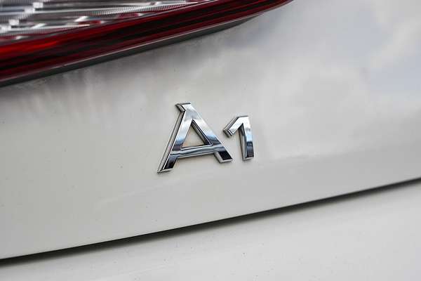 2015 Audi A1 Attraction 8X