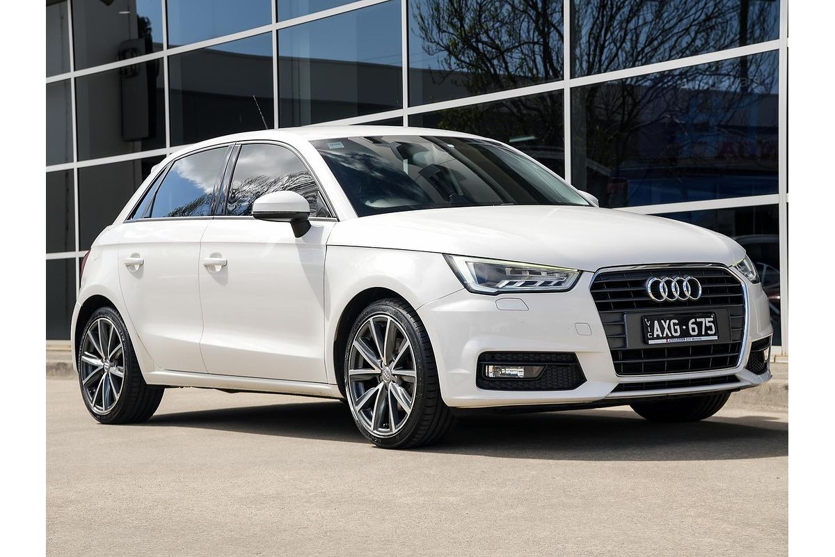 2015 Audi A1 Attraction 8X