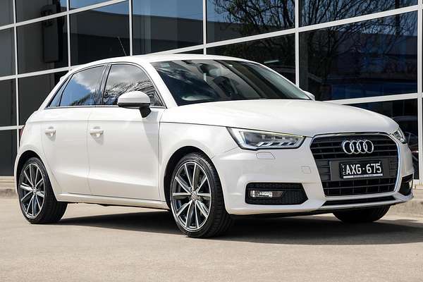 2015 Audi A1 Attraction 8X