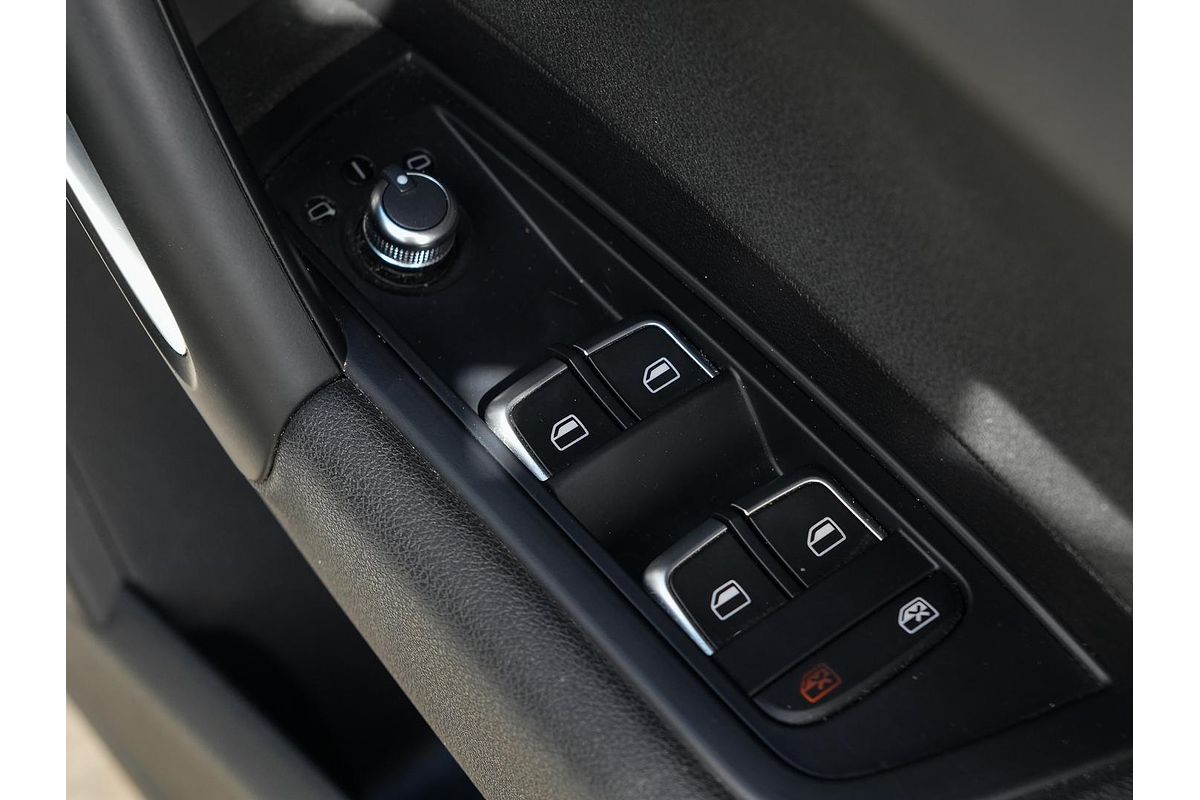 2015 Audi A1 Attraction 8X