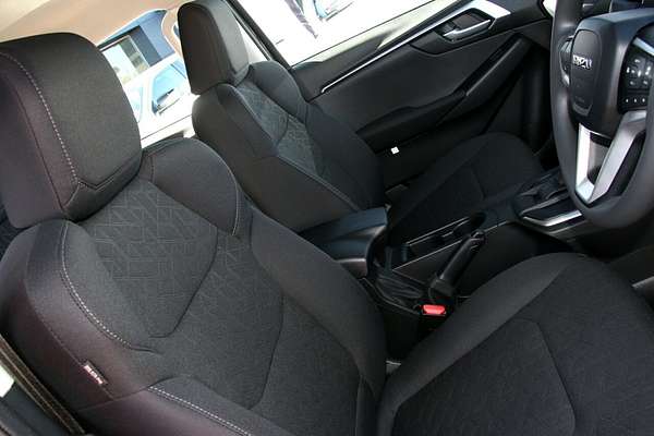 2025 Isuzu D-MAX LS-M 4X4