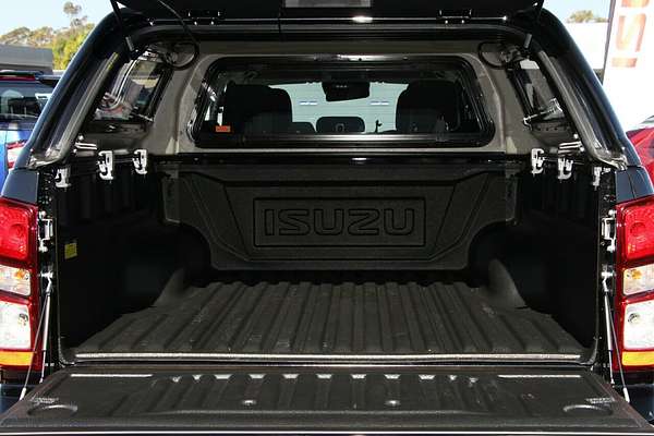 2025 Isuzu D-MAX LS-M 4X4