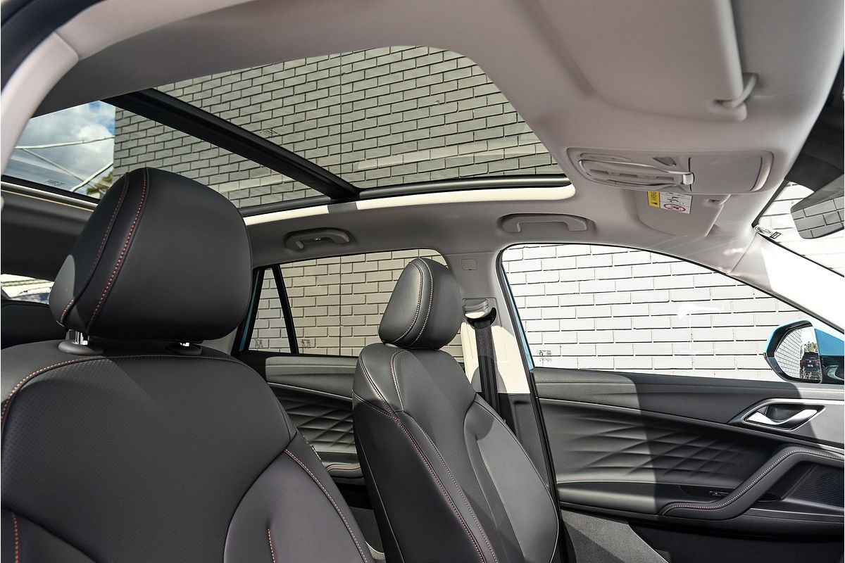 2025 MG HS Super Hybrid Essence AS33P