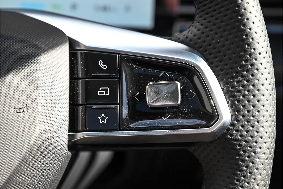 2025 MG HS Super Hybrid Essence AS33P