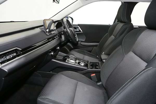 2023 Mitsubishi Outlander ES ZM