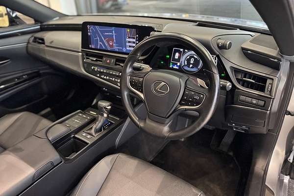 2021 Lexus ES ES300h Luxury AXZH10R