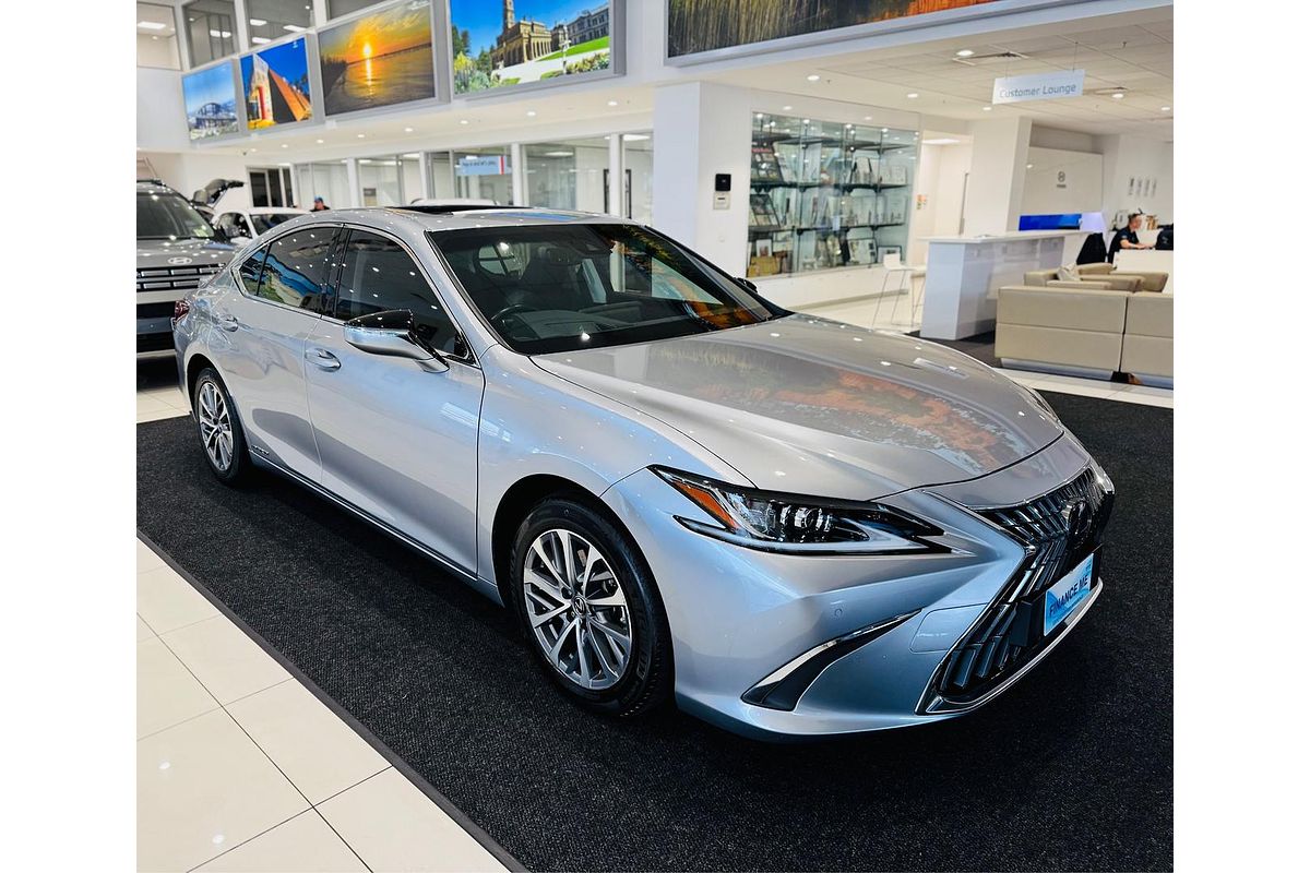 2021 Lexus ES ES300h Luxury AXZH10R