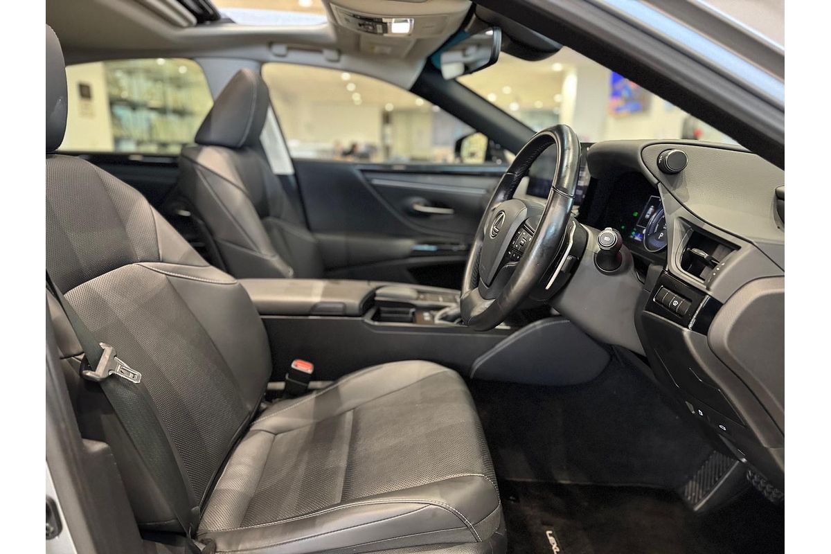 2021 Lexus ES ES300h Luxury AXZH10R