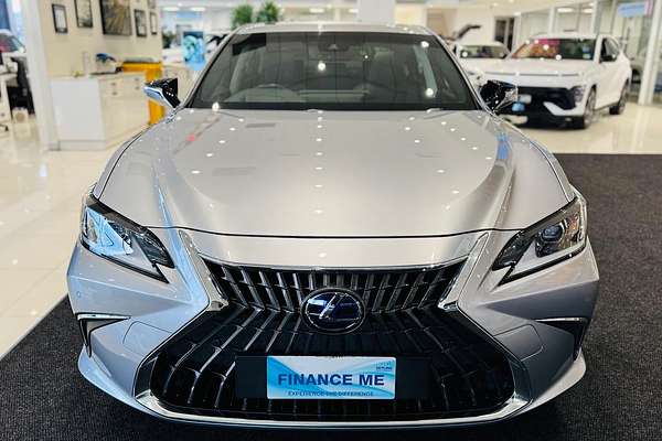 2021 Lexus ES ES300h Luxury AXZH10R