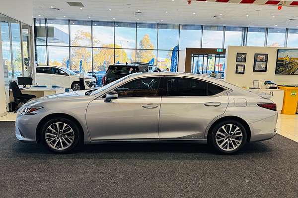 2021 Lexus ES ES300h Luxury AXZH10R