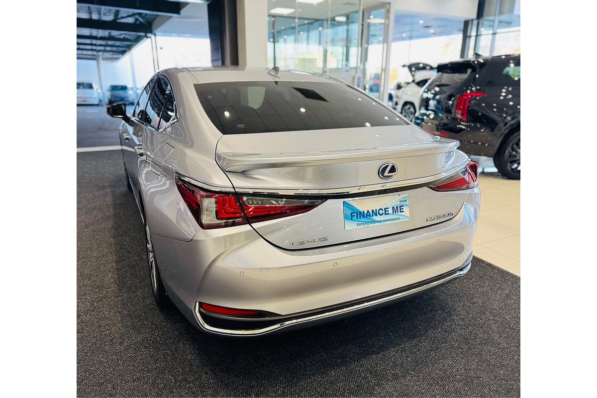 2021 Lexus ES ES300h Luxury AXZH10R