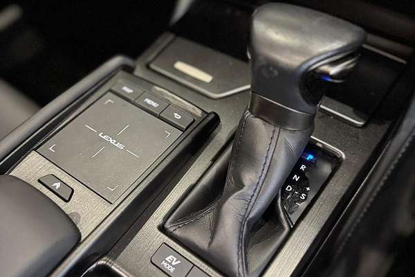 2021 Lexus ES ES300h Luxury AXZH10R