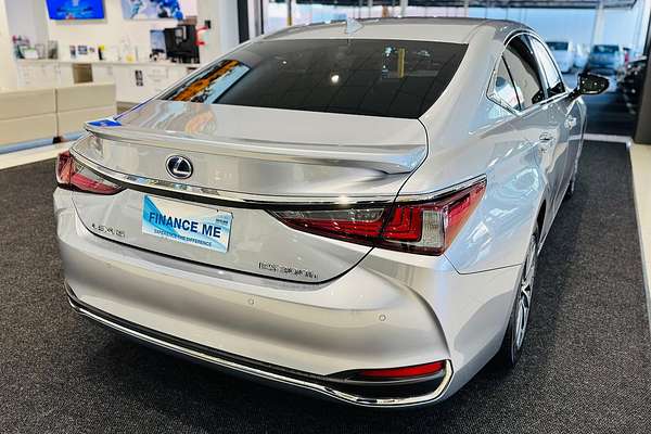 2021 Lexus ES ES300h Luxury AXZH10R