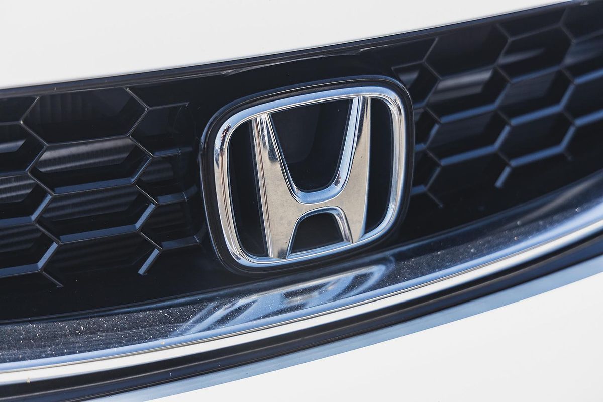 2015 Honda Civic VTi-L 9th Gen Ser II