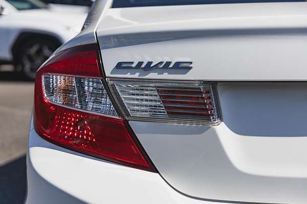 2015 Honda Civic VTi-L 9th Gen Ser II