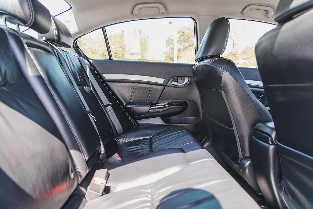 2015 Honda Civic VTi-L 9th Gen Ser II