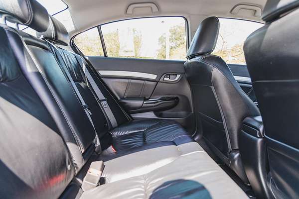 2015 Honda Civic VTi-L 9th Gen Ser II