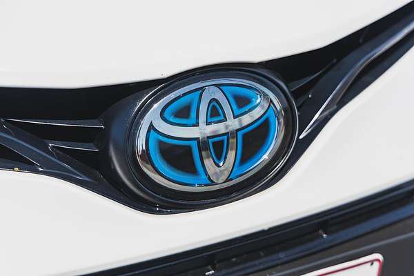 2023 Toyota Camry Ascent AXVH70R