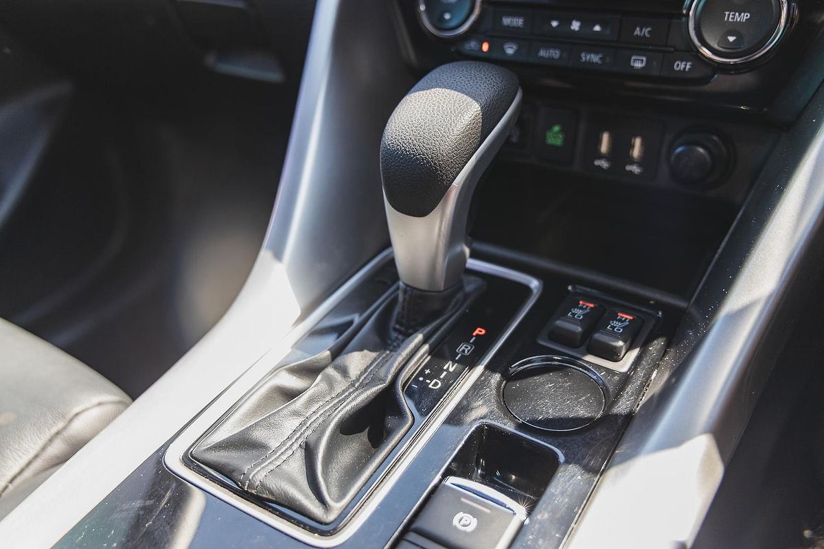 2021 Mitsubishi Eclipse Cross Exceed YB