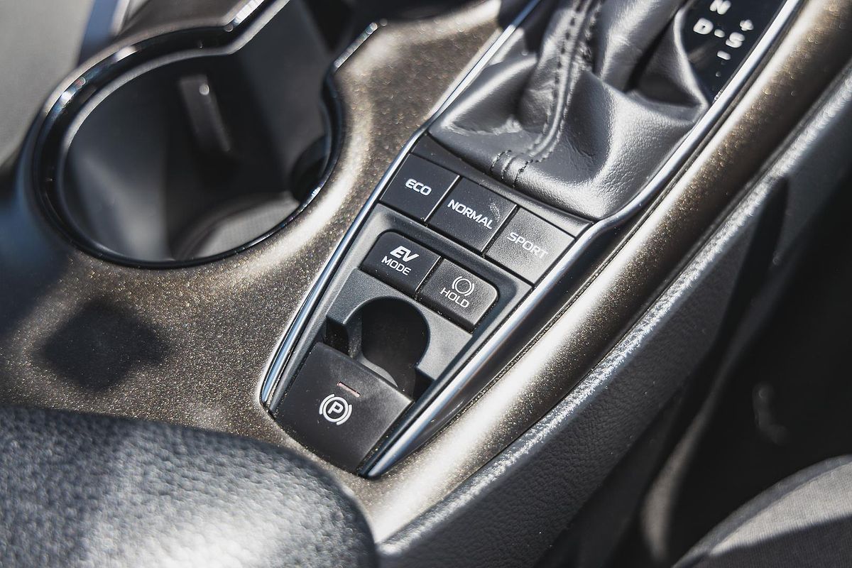 2023 Toyota Camry Ascent AXVH70R