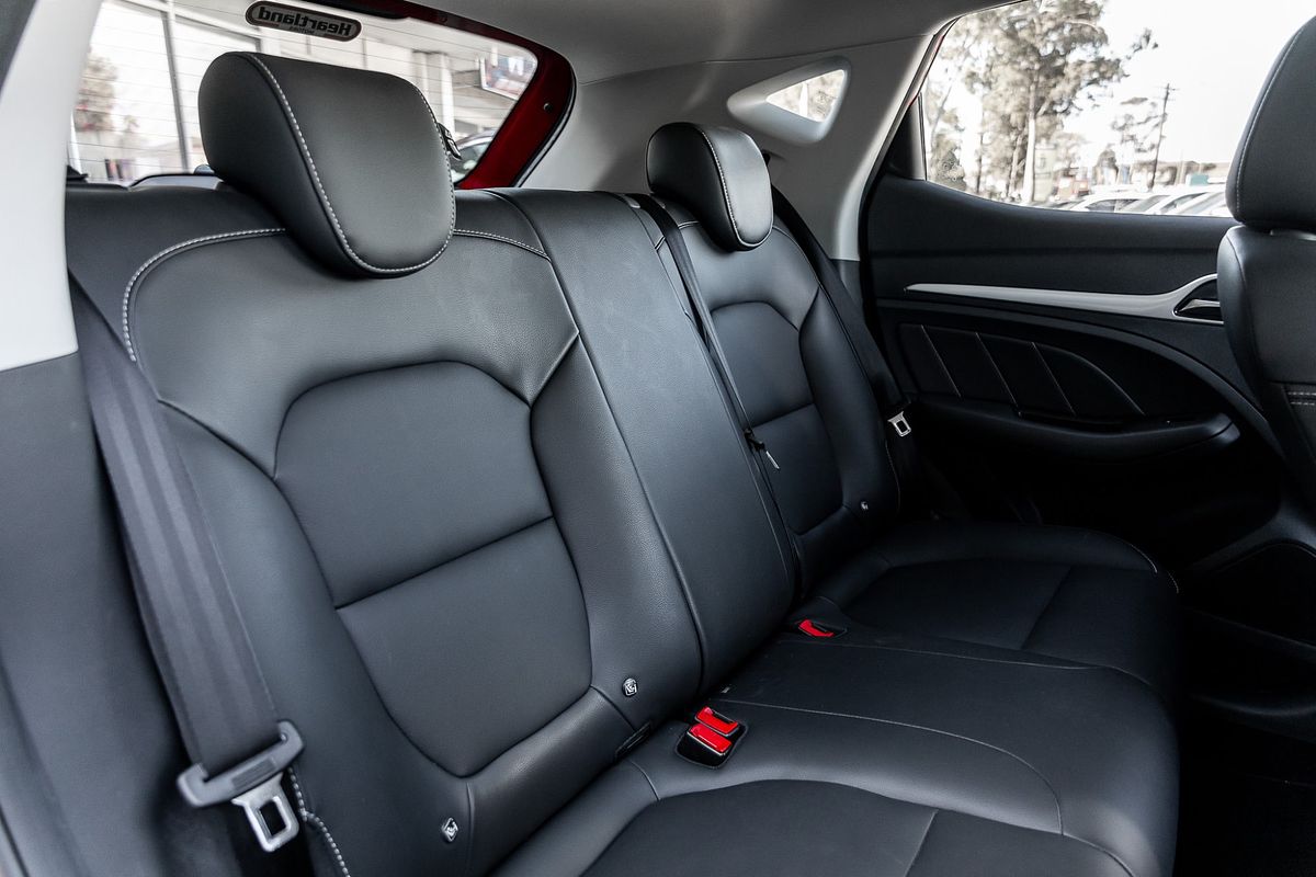 2019 MG ZS Essence AZS1