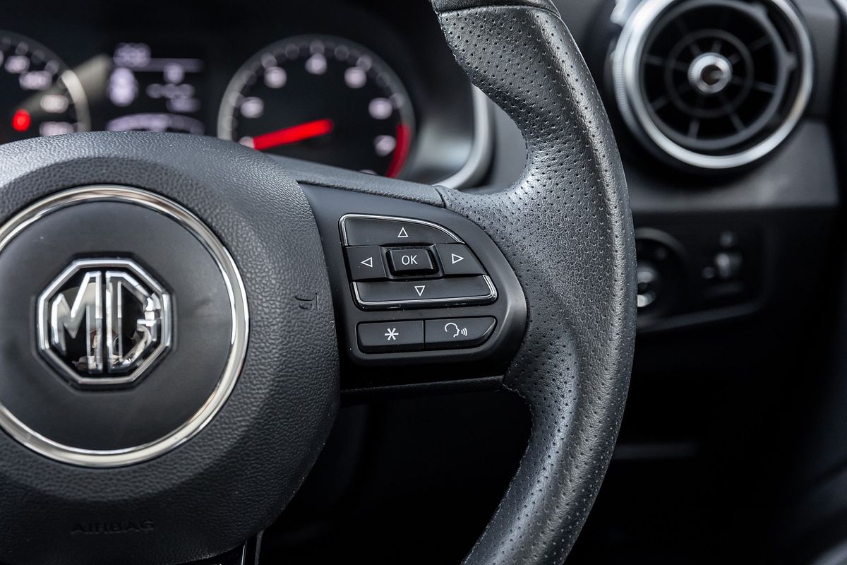 2019 MG ZS Essence AZS1