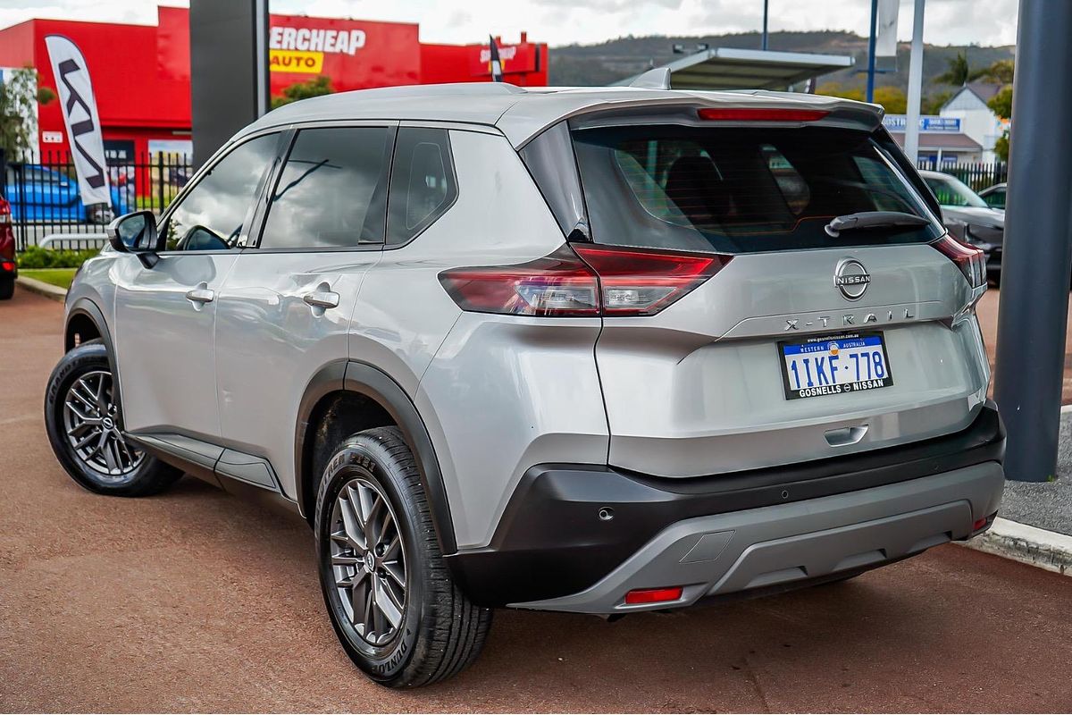 2024 Nissan X-TRAIL ST T33