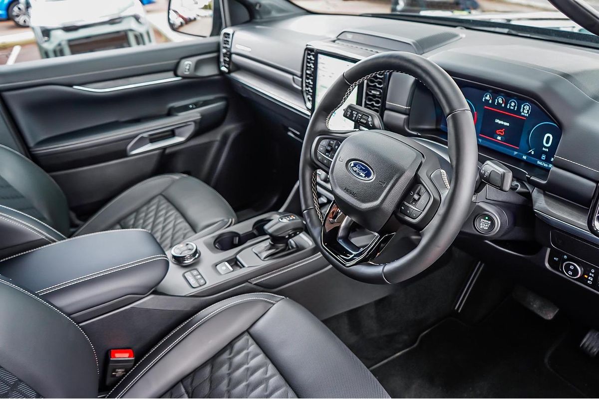 2025 Ford Everest Platinum 3.0L