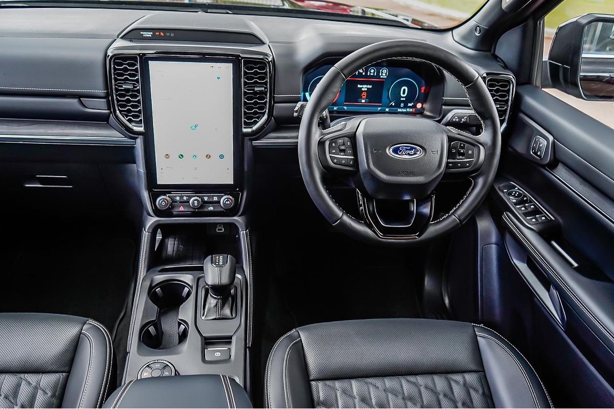 2025 Ford Everest Platinum 3.0L