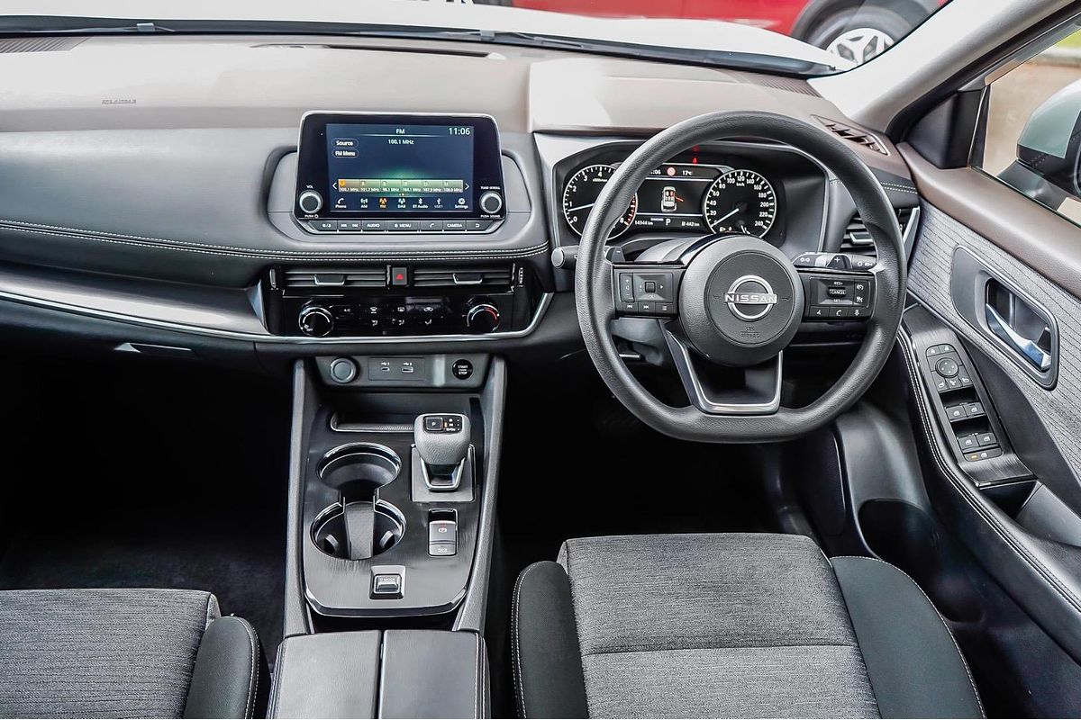 2024 Nissan X-TRAIL ST T33