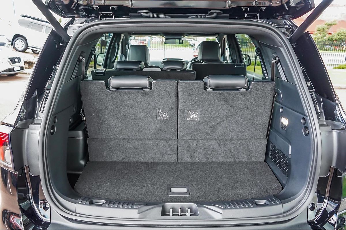 2025 Ford Everest Platinum 3.0L