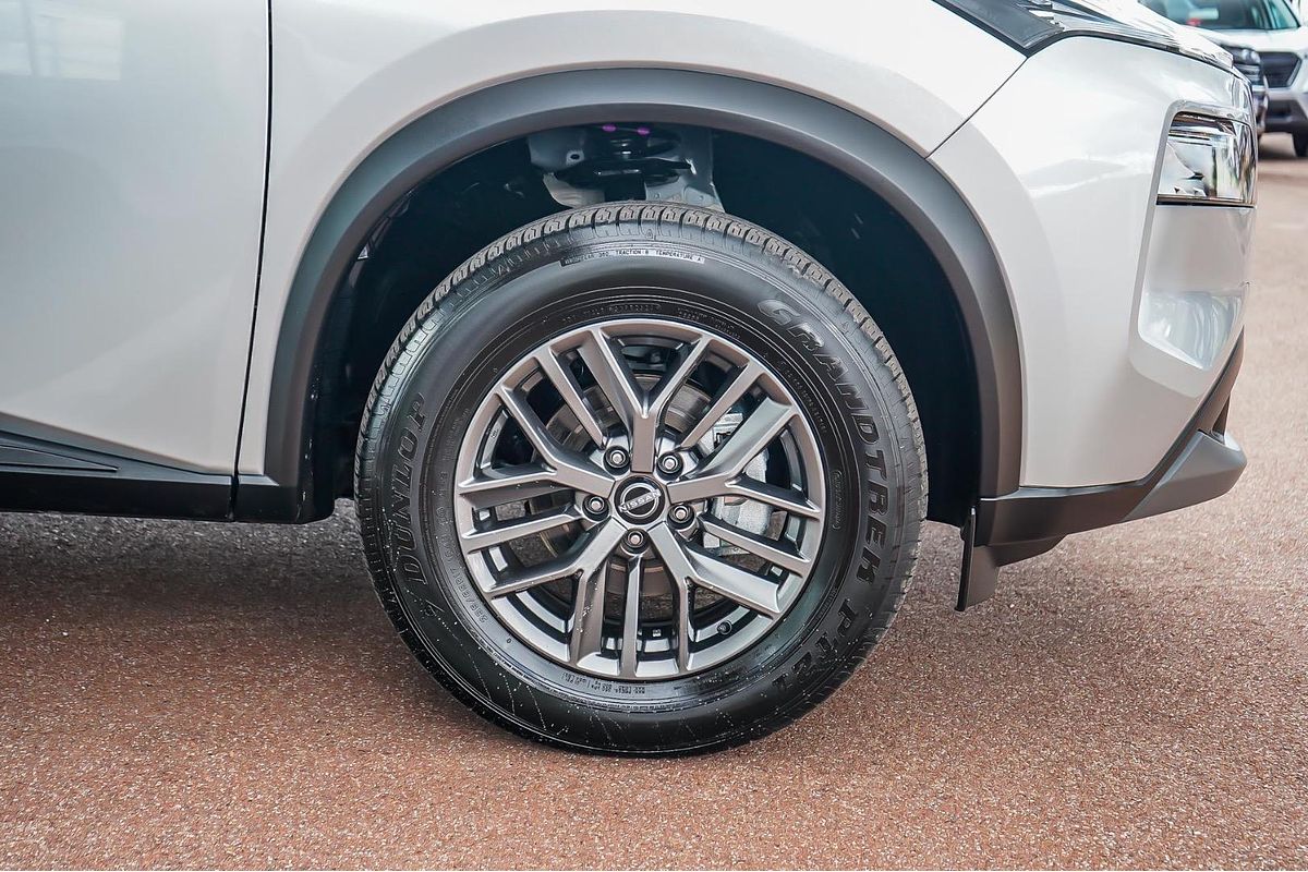 2024 Nissan X-TRAIL ST T33